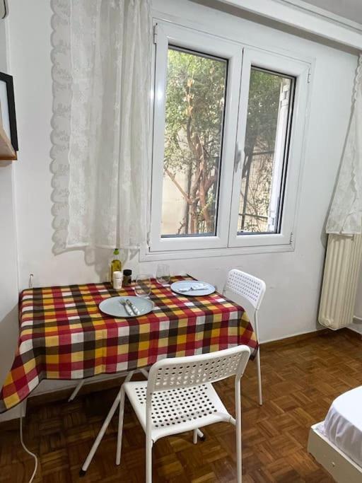 Cute And Quiet Apartment In The Center Of Athens Exterior photo